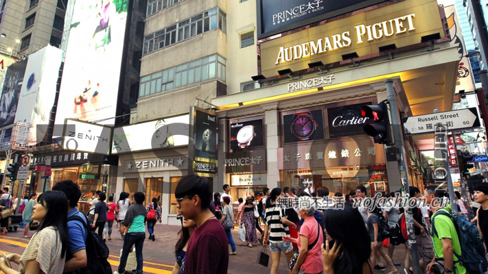 香港零售业怎能不差？访港大陆客上半年暴跌10.6%