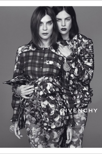 Carine Roitfeld母女及Amanda Seyfried 亮相Givenchy 纪梵希2013秋冬广告