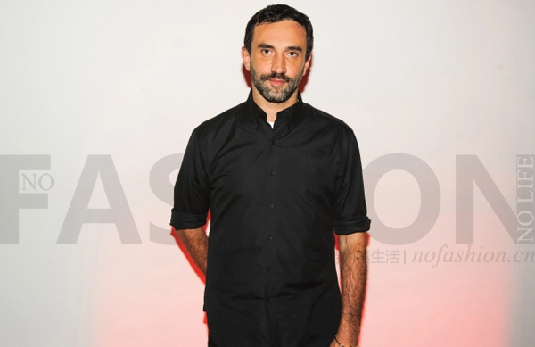  纪梵希创意总监Riccardo Tisci 离职