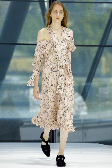 Preen by Thornton Bregazzi Spring 2016春夏伦敦时装周发布