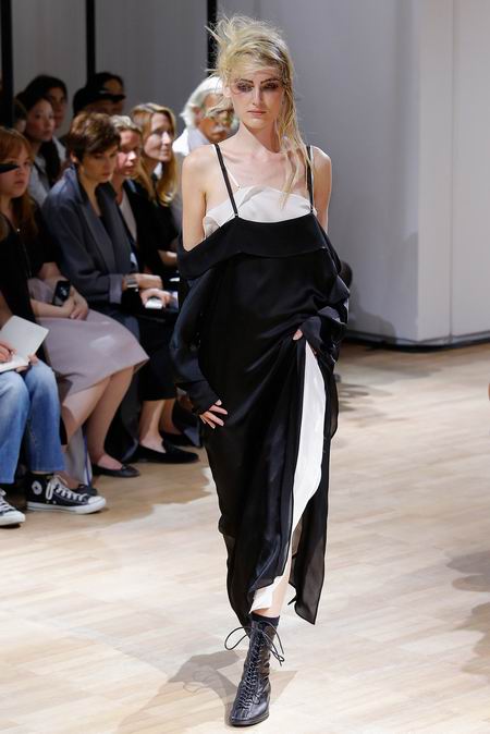 Yohji Yamamoto Spring 2015春夏巴黎时装周发布