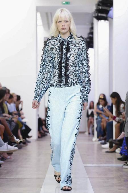 Emanuel Ungaro Spring 2016春夏巴黎时装周发布