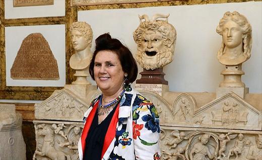 Suzy Menkes：图片时代 评论难有作为