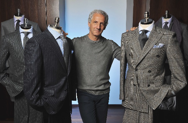 美国男装零售商The Men's Wearhouse 作价9,750万美元收购男装品牌Joseph Abboud