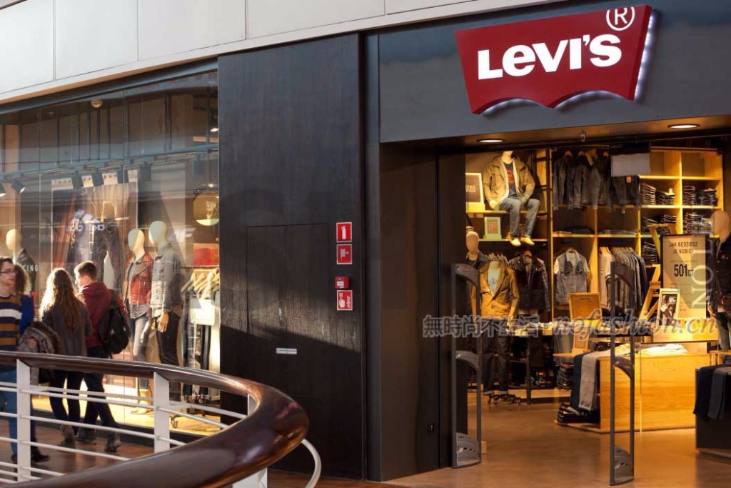 Levi Strauss & Co 三季度收入增长7% 继续提速