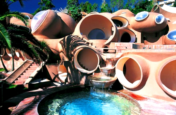 Assouline出版第三本关于Pierre Cardin的书《Le Palais Bulles》