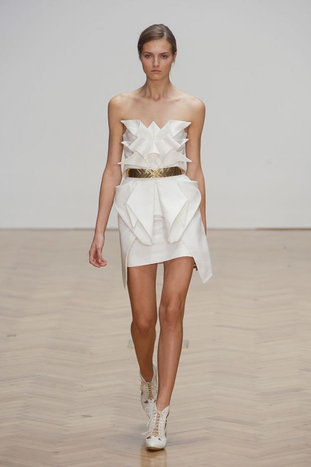 伦敦时装周Sass & Bide Spring 2013 Ready-to-Wear Collection