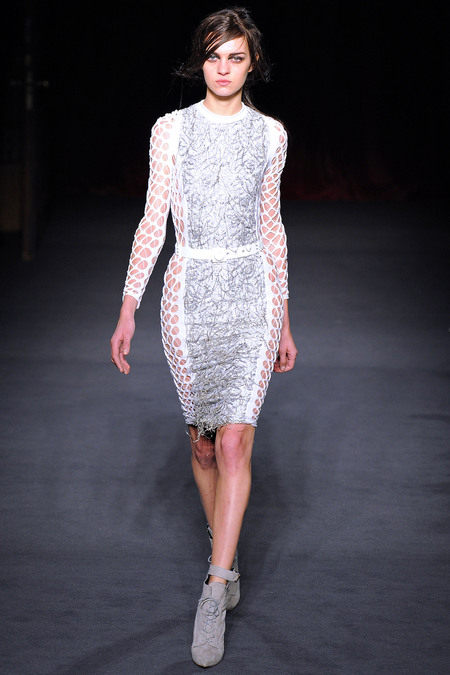 Julien Macdonald Fall 2013秋冬伦敦时装周发布