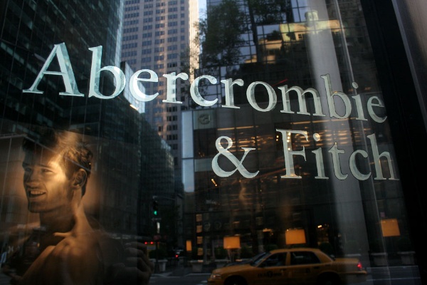 Abercrombie & Fitch 让步激进投资者 新增四名独立董事