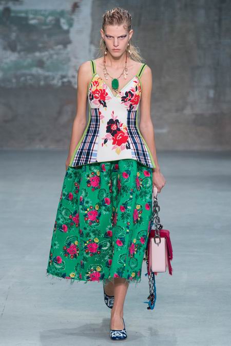 Marni Spring 2018春夏米兰时装周发布