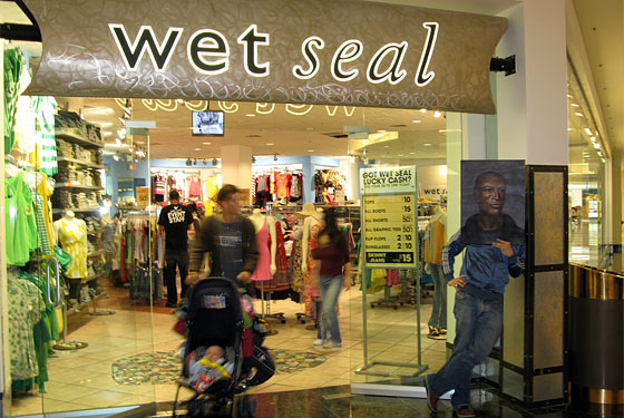 Wet Seal任命John Goodman为CEO