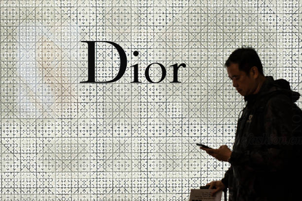 Dior 迪奥在中国闯祸 仍是“地图问题” 甩锅员工个人