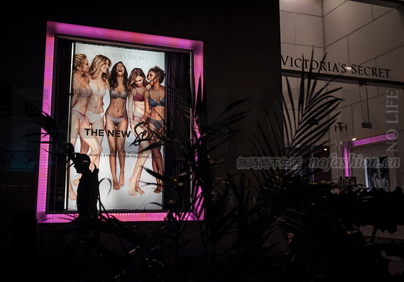 Victoria’s Secret维密病入膏肓 L Brands下调全年盈利预期 今年股价已跌四成